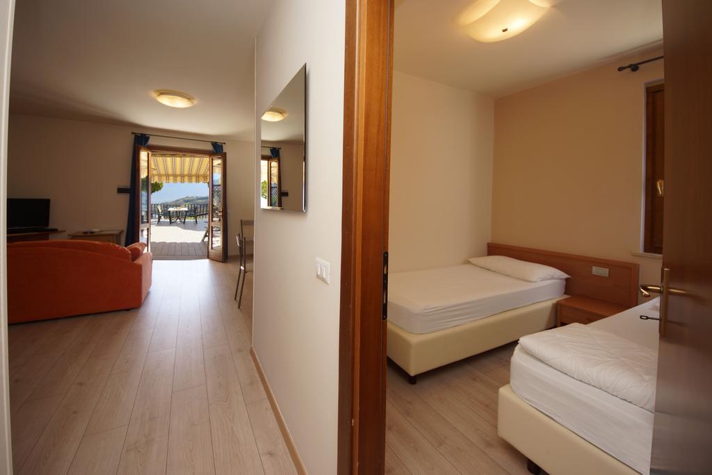 Casa Vacanze Sole Tremosine ภายนอก รูปภาพ