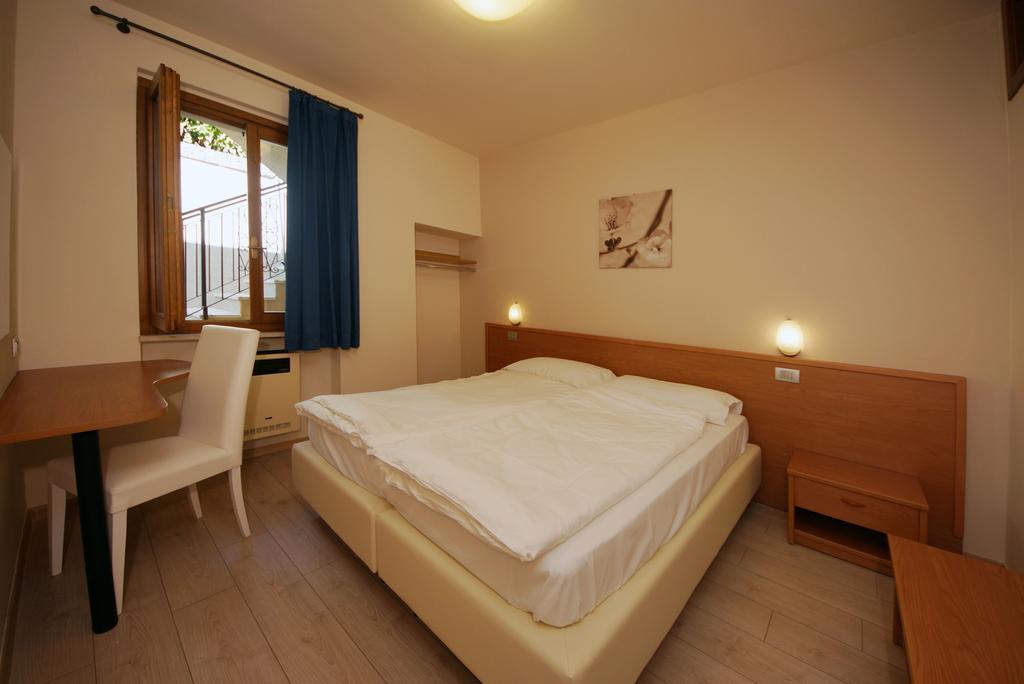 Casa Vacanze Sole Tremosine ภายนอก รูปภาพ